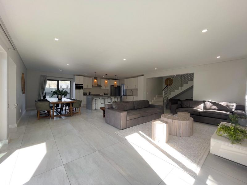 To Let 3 Bedroom Property for Rent in Hout Bay Western Cape